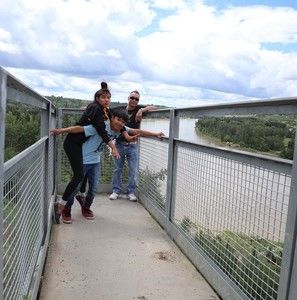 Meet your Posher, Ali